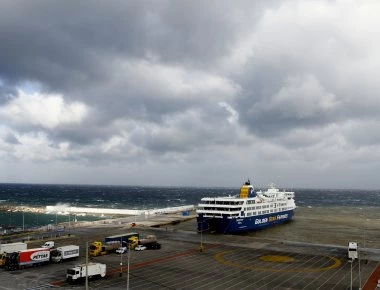 Σε λειτουργία θερμαινόμενοι χώροι στον Πειραιά - Σε ετοιμότητα ο Δήμος λογω κακοκαιρίας